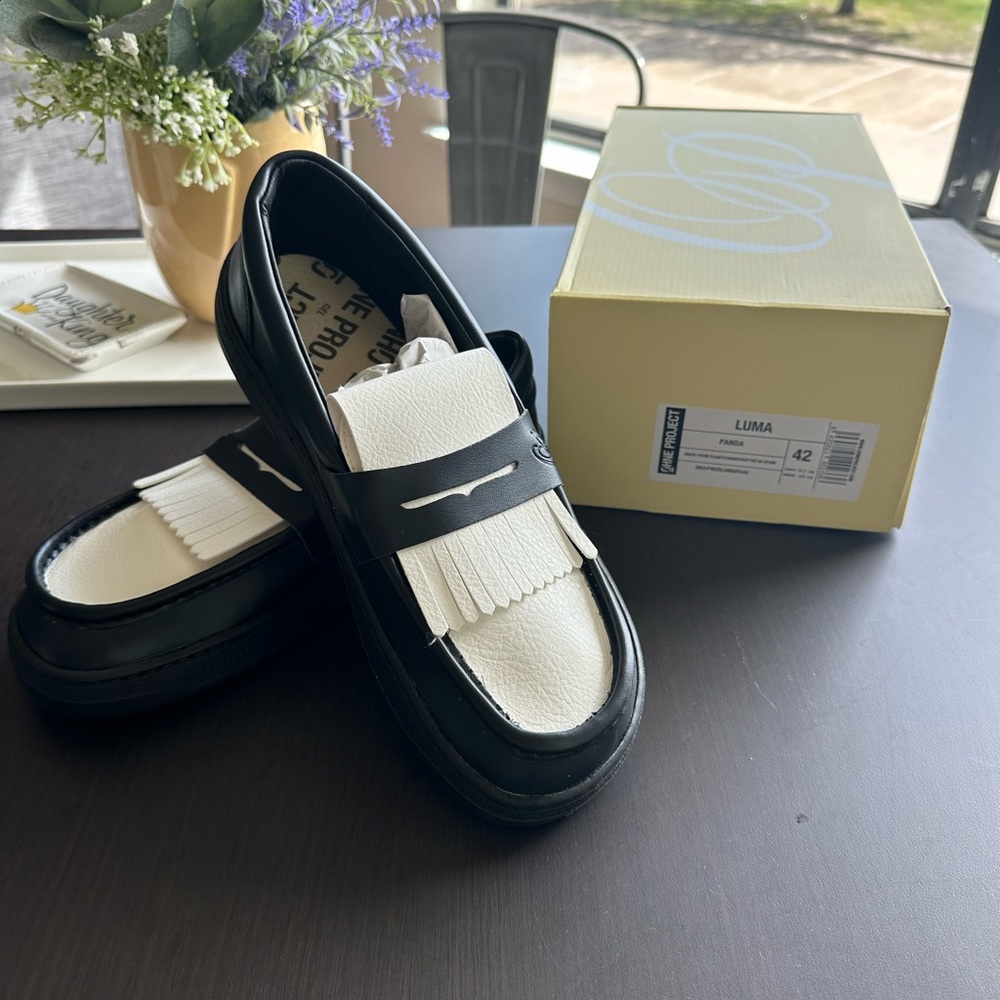 Luma Ohne Project Barefoot Loafers